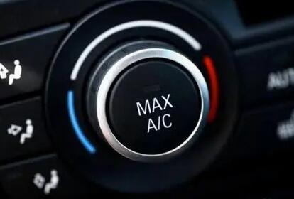 如何调节汽车温度（汽车怎么调空调温度）